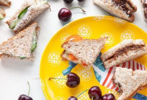 Easy Lunch Ideas Kids Can Make Themselves (Healthy, Plant-based)